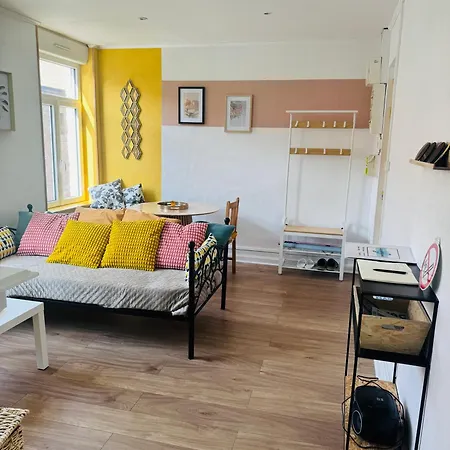 Апартаменты Cosy Et Lumineux Centre